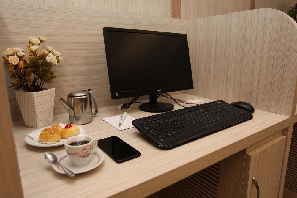 Mengo Palace Hotel 3*