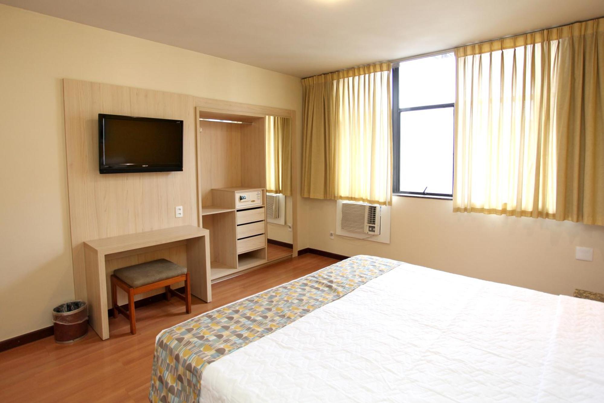 Mengo Palace 3*